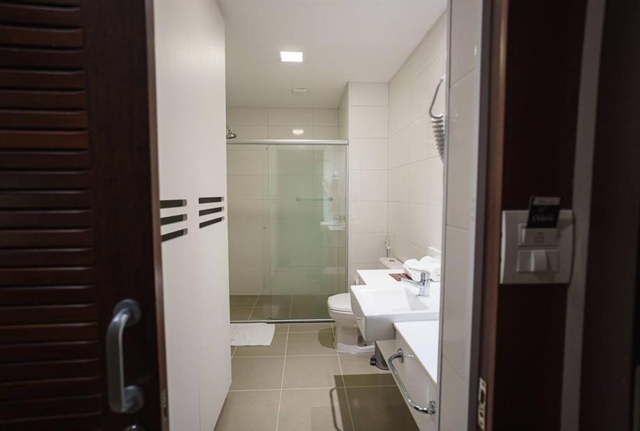 quartos-238 banheiro luxo twin.jpg