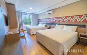 SUPERIOR CASAL + 01 CAMA  CASAL do Complexo Eco Cataratas Resort by SJ