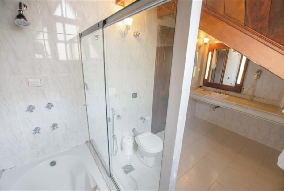 Suite Master banheiro01.jpg