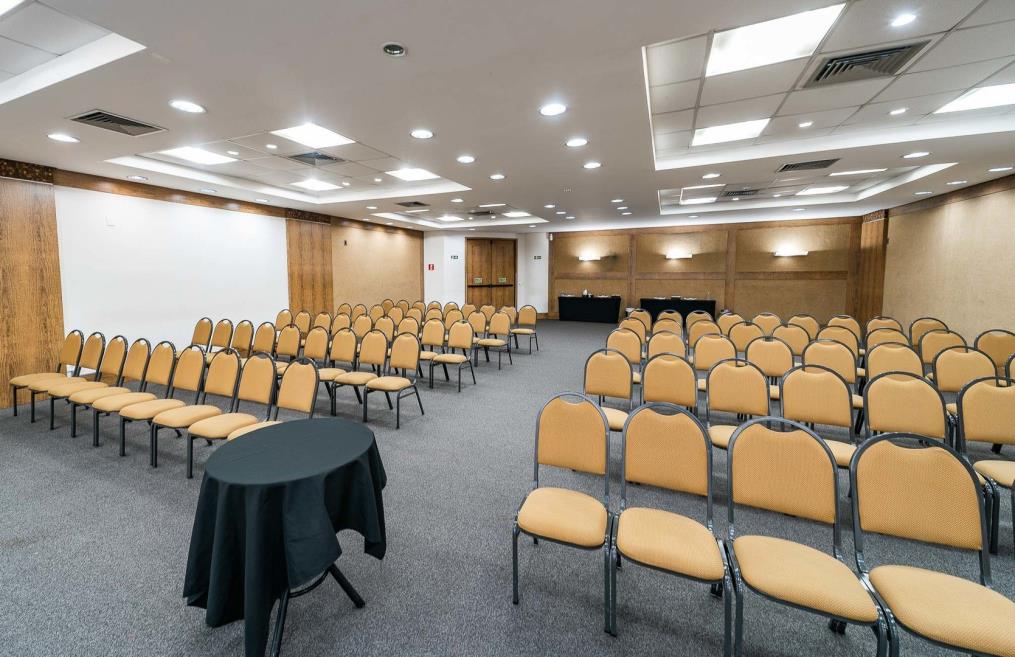 sala imbuia (2).jpg