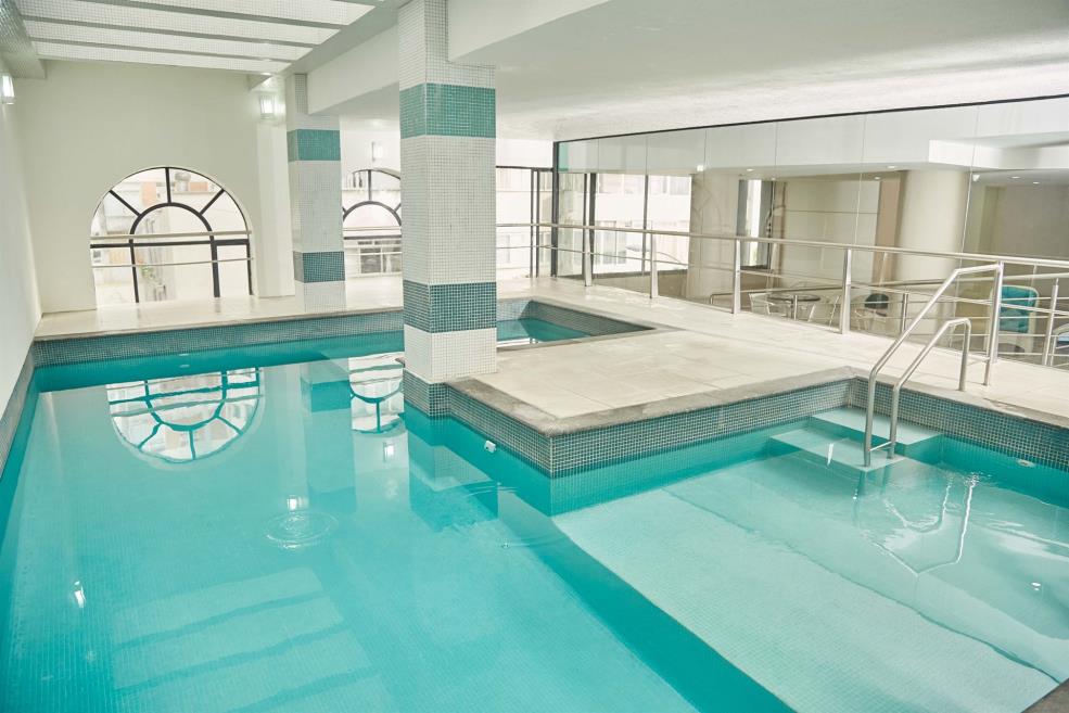 Piscina 2.jpg
