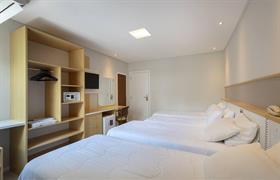 Quarto Familiar Triplo do Hotel Miramar Balneário Camboriú