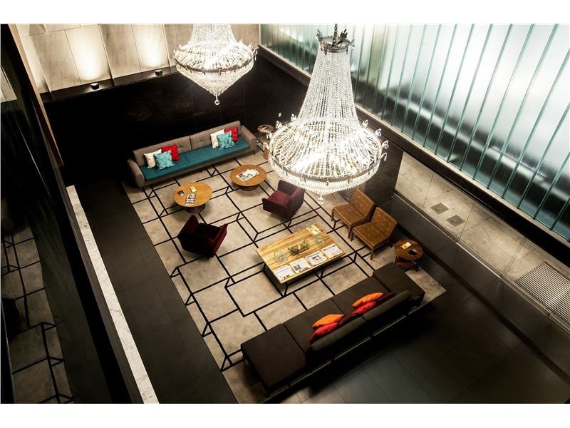 lobby 3.jpg