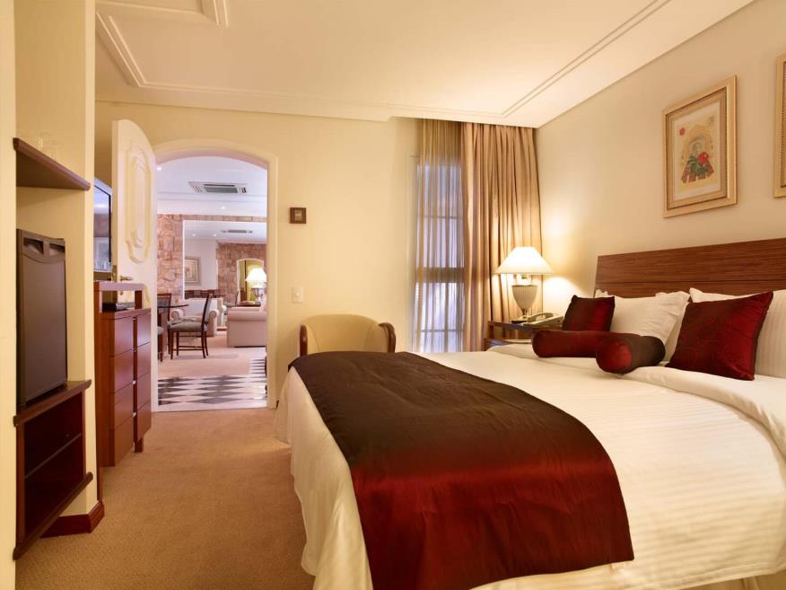 plaza_grandsuite-1.jpg