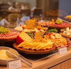 hotel_deville_salvador-restaurante_5.jpg