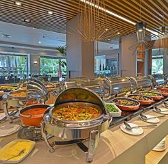 hotel_deville_salvador-restaurante_4.jpg