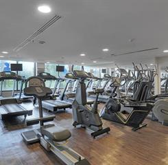 hotel_deville_salvador-academia_1.jpg