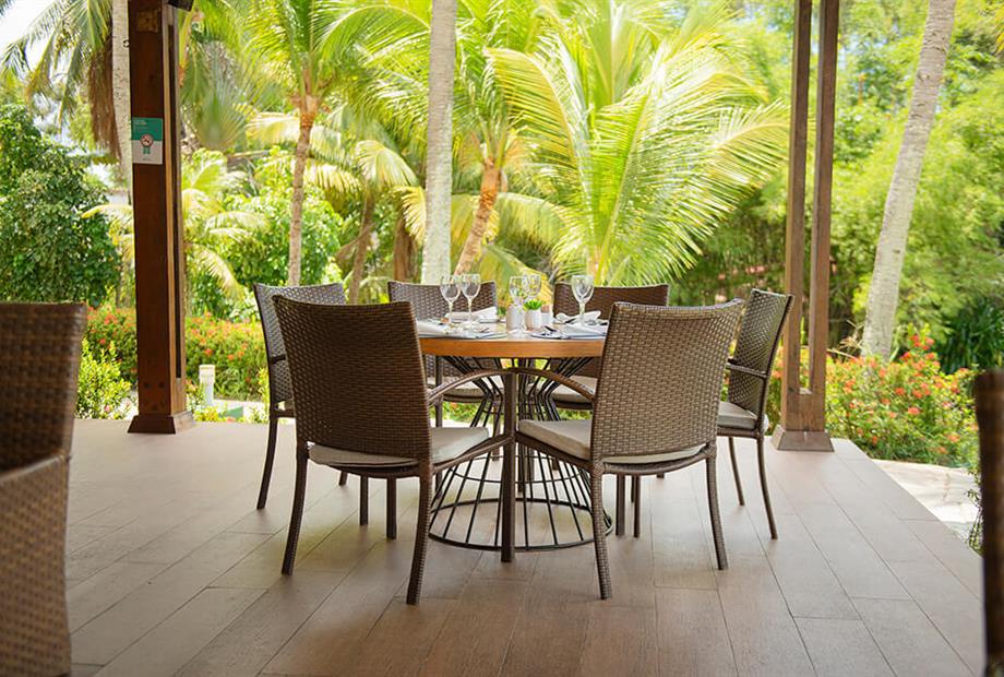 hotel_deville_salvador-restaurante_11.jpg