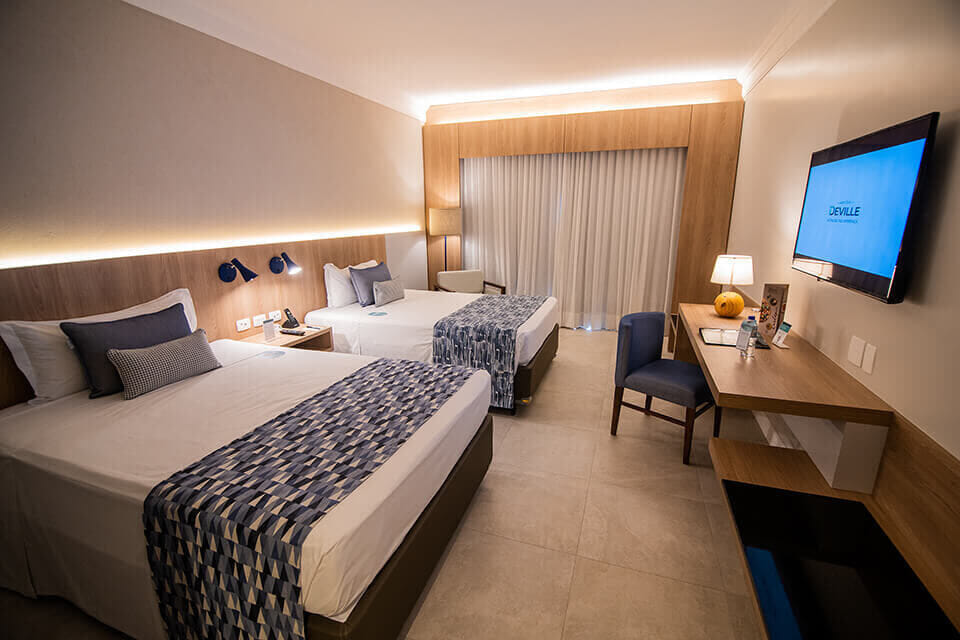 hotel_deville_salvador-premium_2_camas_3.jpg