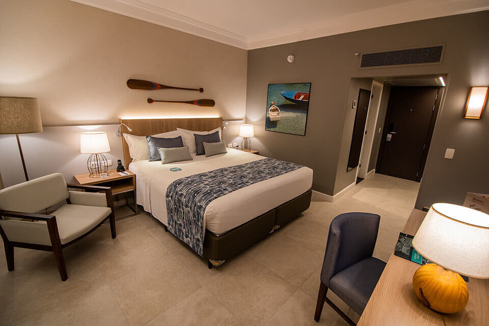hotel_deville_salvador-premium_1_cama_5.jpg