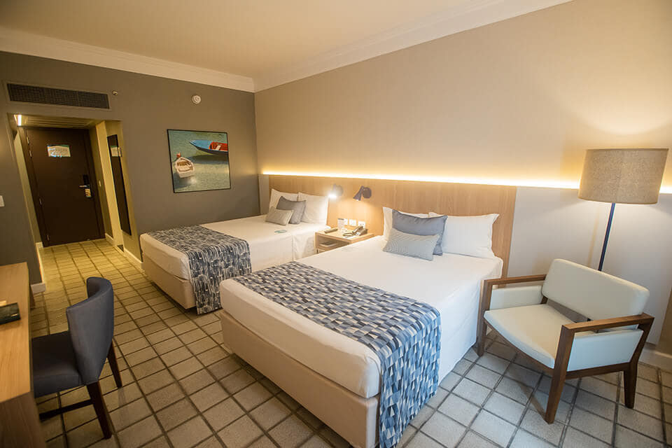 hotel_deville_salvador-luxo_sup_2_camas_2.jpg