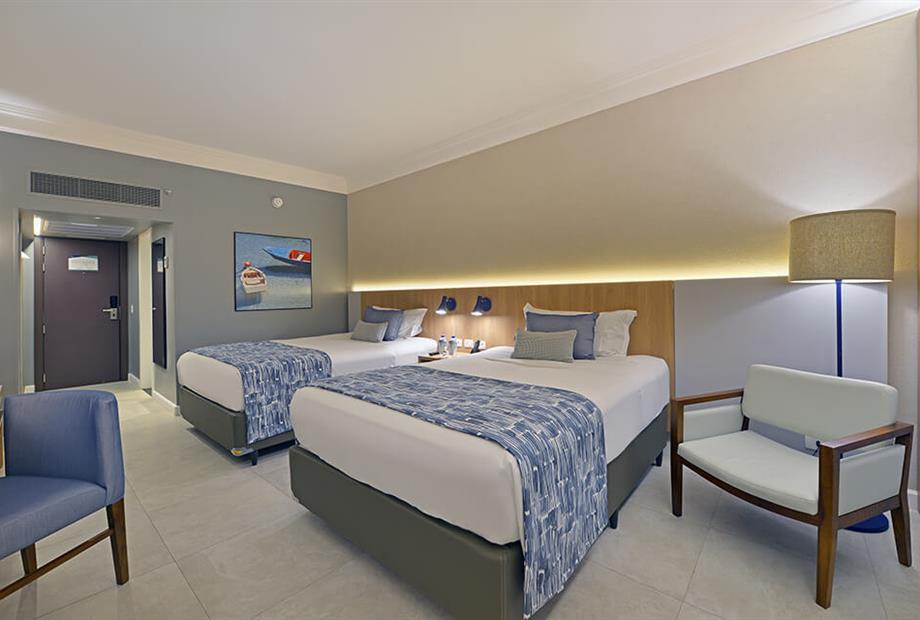 hotel_deville_salvador-premium_2_camas_2.jpg