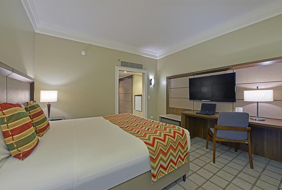hotel_deville_salvador-luxo_1_cama_2.jpg