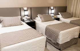 Luxo Triplo Solteiro do Nadai Confort Hotel e Spa