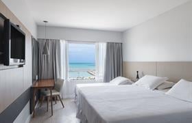 SUPERIOR CASAL COM CAMA EXTRA FRENTE MAR do Praiano Hotel