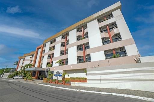 02 - frente hotel.jpg