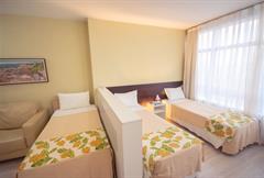 Standard Triplo Twin