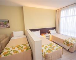 Standard Triplo Twin