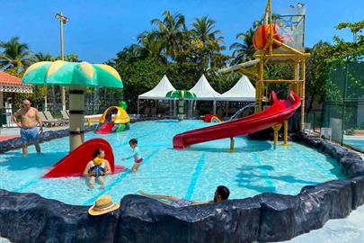 parque acuatico hotel americas1.jpg