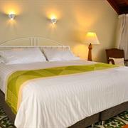 Suite P Reina Isabel