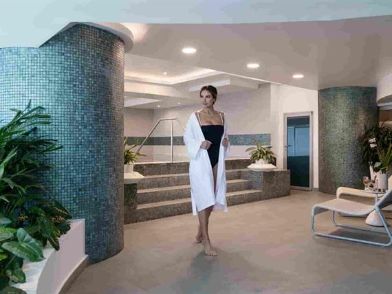 _urv3182_m ok_14_11zon.jpg