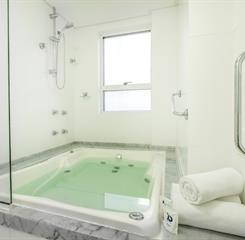 banheiro master (11).jpg