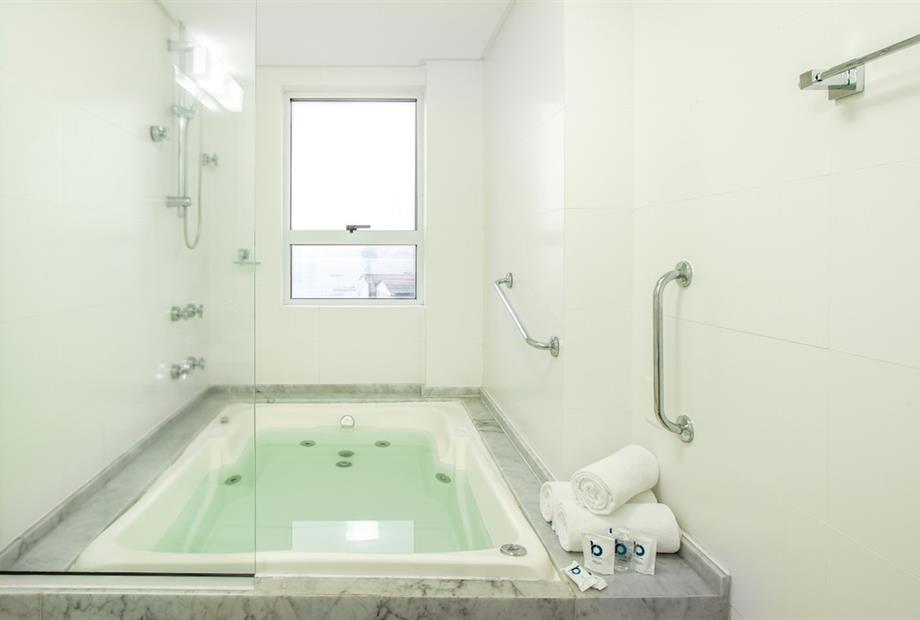 banheiro master (12).jpg