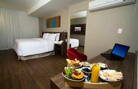LUXO SUPERIOR CASAL do BH Raja Hotel