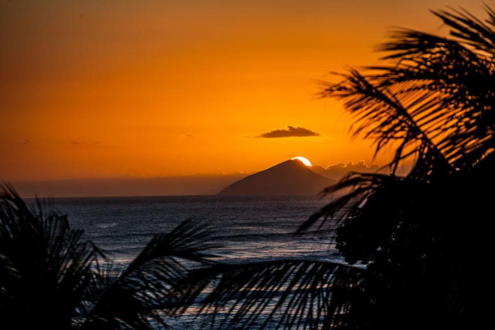 amorahotel-maresias-natureza-pordosol.jpg