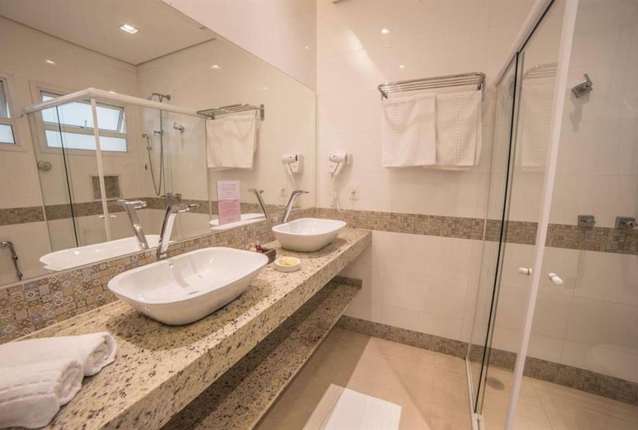 banheiro - super luxo.jpg