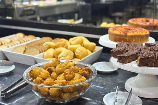 café, bolos e pães.jpg