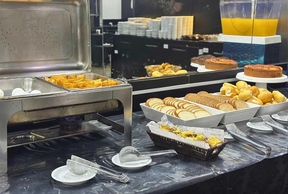 café, pães e pastel.jpg