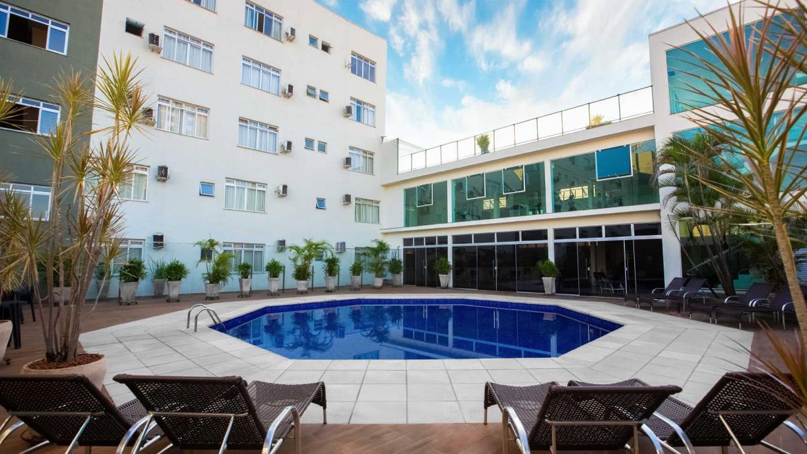 piscina-hotel-pietro-angelo-foz-3.jpg