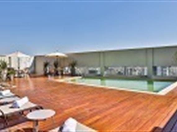 Piscina 04.jpg