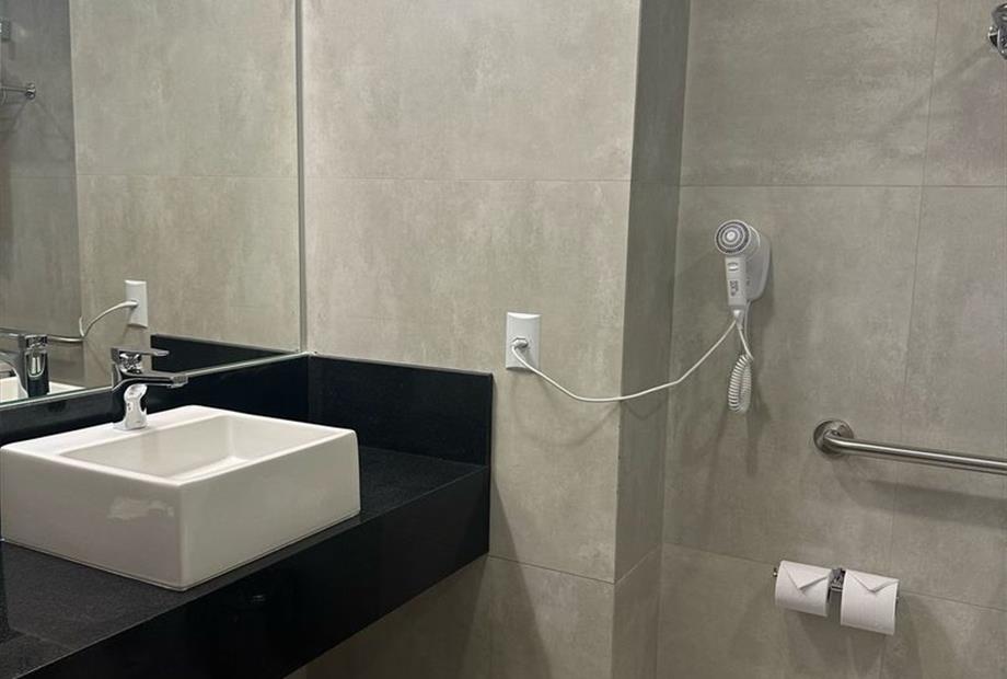 foto banheiro pne 2.jpeg