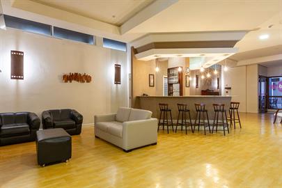 executive_sm_bar_01.jpg