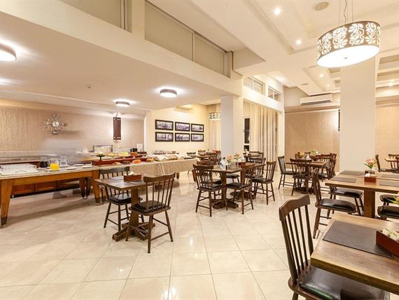 executive_sm_cafe_03.jpg
