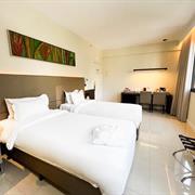 APTO SUPER LUXO SOLTEIRO