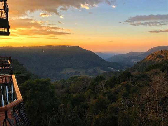 vista do vale do quilombo por jgvittidesign.jpg
