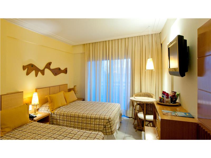 Quarto Triplo Luxo