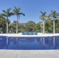 piscina _easy-resize.com.jpg