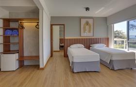 Suite com Dois Ambientes do Hotel Porto Sol Beach