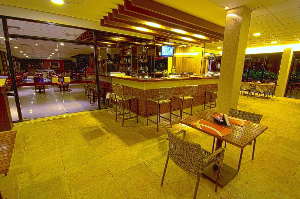 Hotel Bar 1.jpg