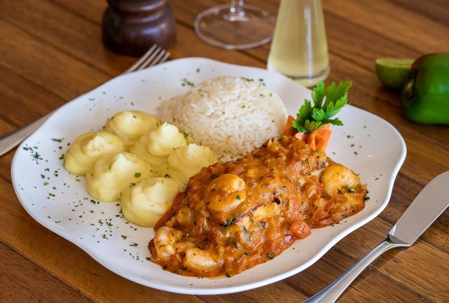 Filé de Peixe ao Molho de Camarão 03.JPG