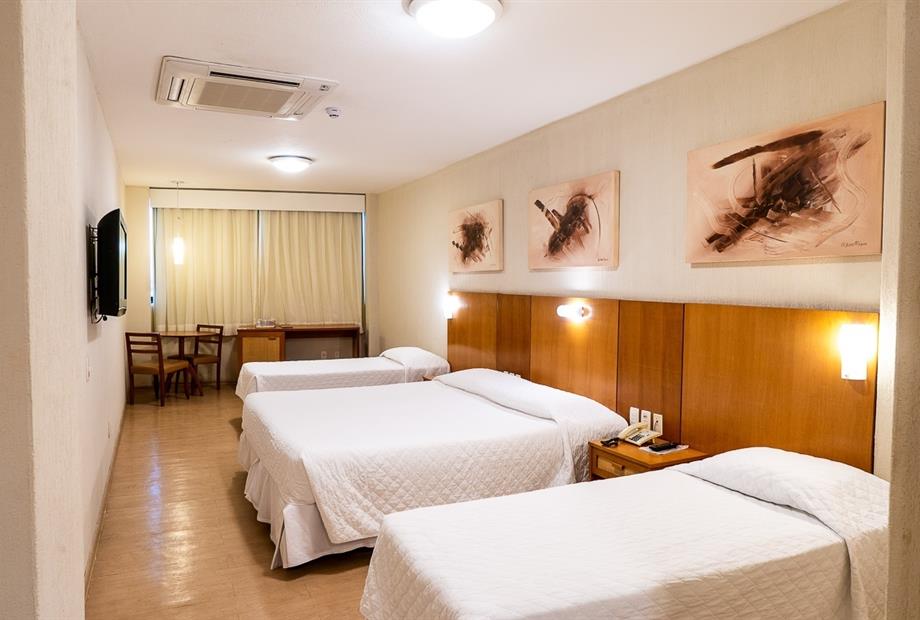 apto standard quádruplo casal+2 - 01.jpg