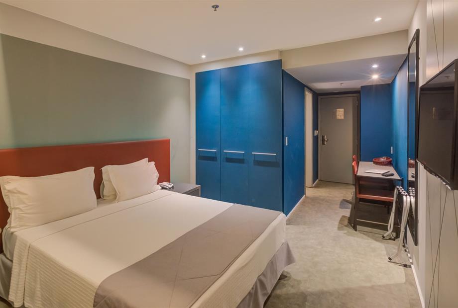 azol1091_2_3 (1).jpg