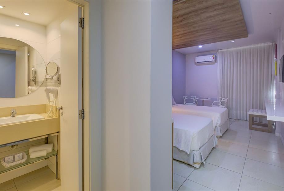 azol1145_6_7 (1).jpg