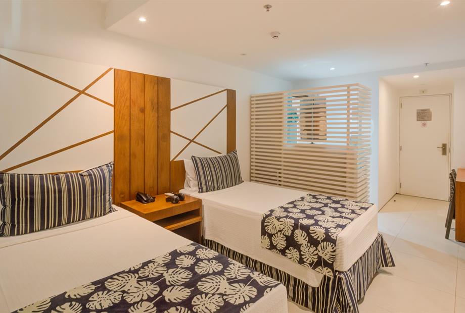 azol9965_6_7 (2).jpg