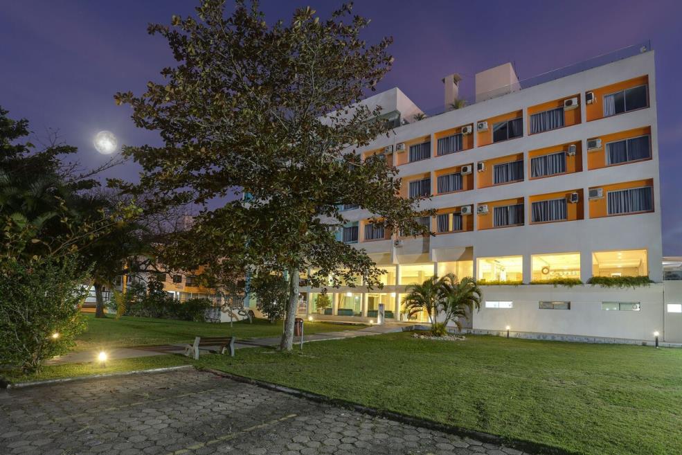 fachada_noite.jpg