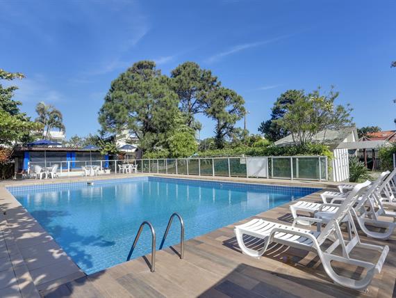 piscina.jpg